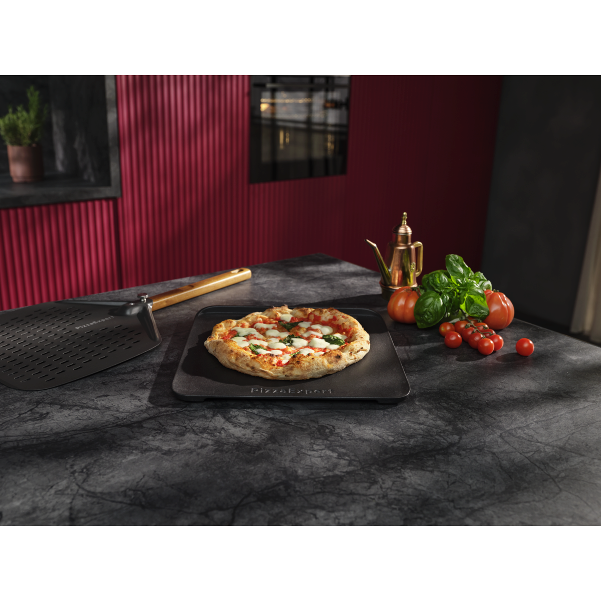 Tál na pečení pizzy při vysoké teplotě pro křupavou kůrku jako z restaurace