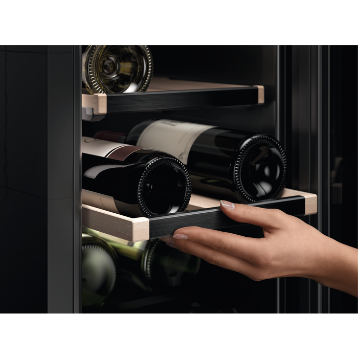 AEG - Vinotéky pod kuchyňskou linku - AWUS018B7B