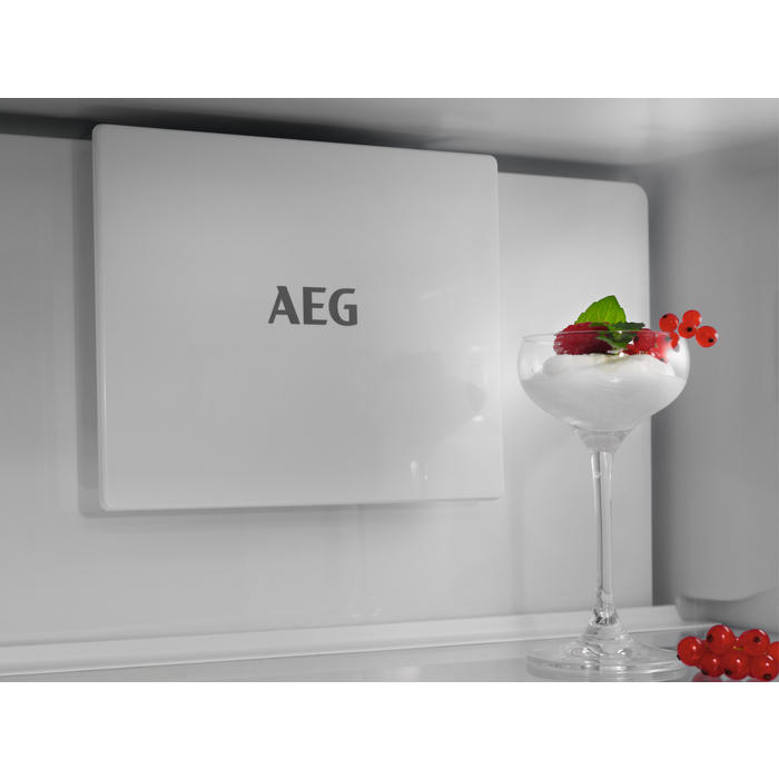 AEG - Vestavné chladničky s mrazákem - TSC6M181ES