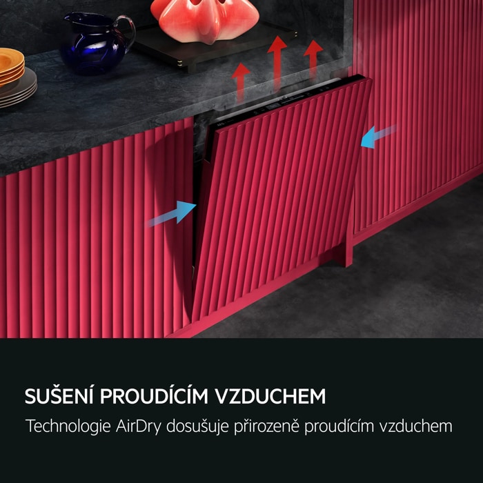SUŠENÍ PROUDÍCÍM VZDUCHEM Technologie AirDry dosušuje přirozeně proudícím vzduchem