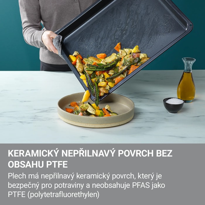 KERAMICKÝ NEPŘILNAVÝ POVRCH BEZ OBSAHU PTFE Plech má nepřilnavý keramický povrch, který je bezpečný pro potraviny a neobsahuje PFAS jako PTFE (polytetrafluorethylen)